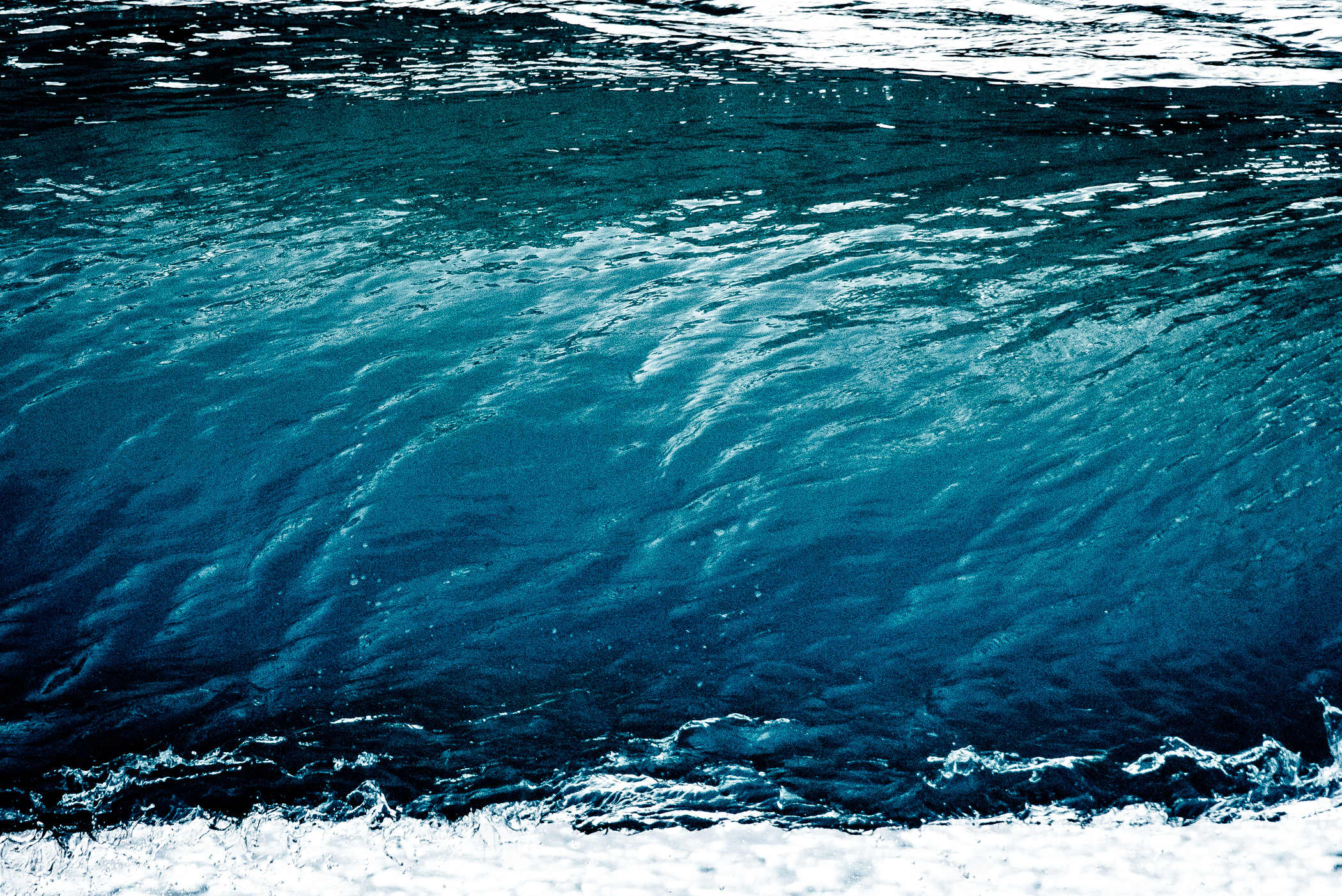 Dark Blue Wave Cabo Verde